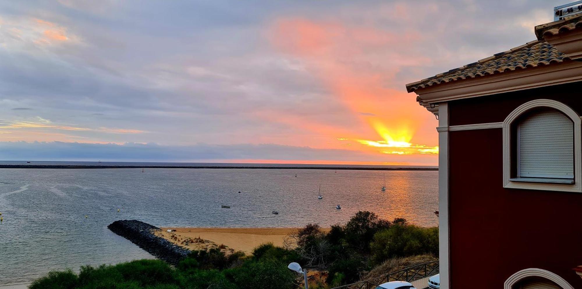 El Apartamento De Amy Con Vistas Al Mar 마자곤 외부 사진