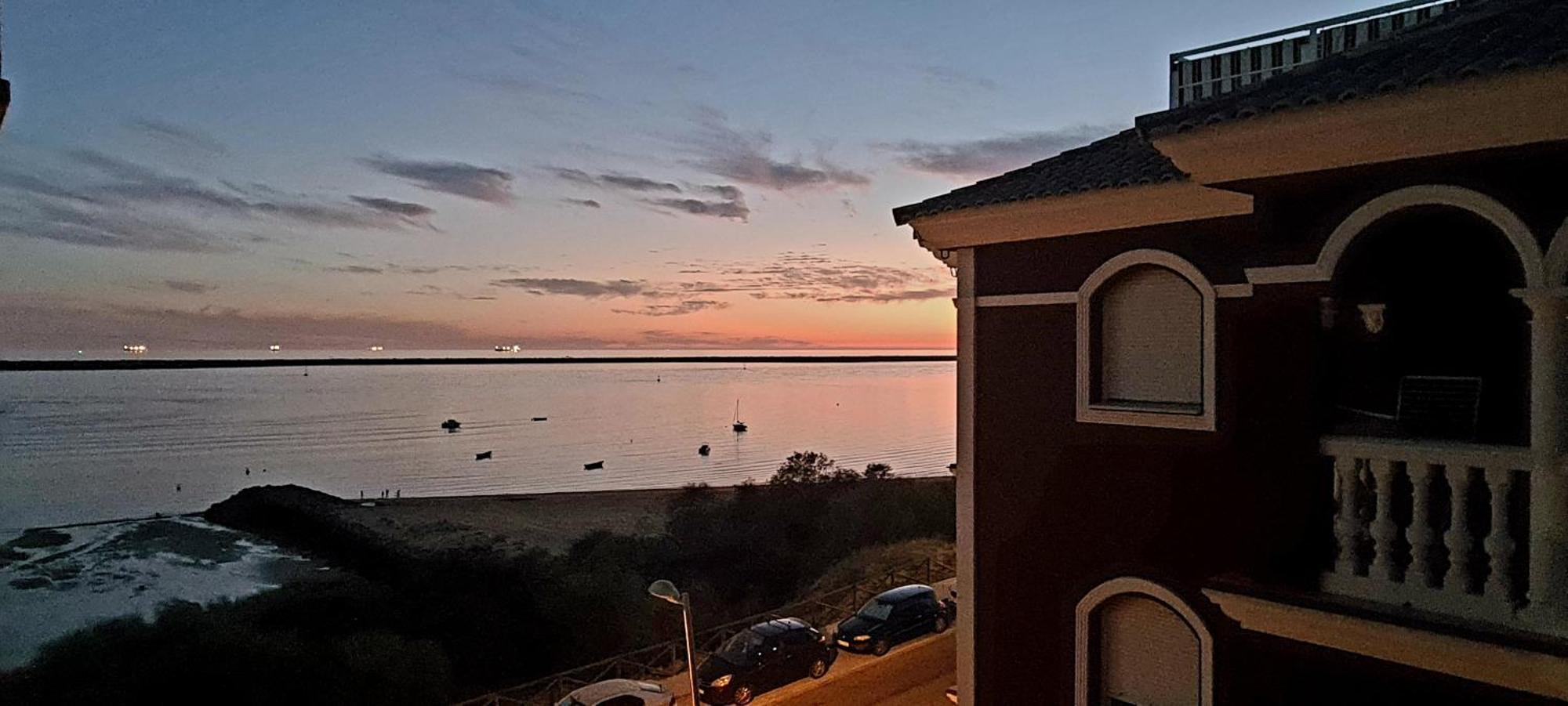 El Apartamento De Amy Con Vistas Al Mar 마자곤 외부 사진